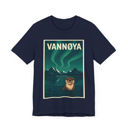 Unisex Jersey T-Shirt – „VANNØYA“ mit Otter & Nordlicht – Natur zum Anziehen