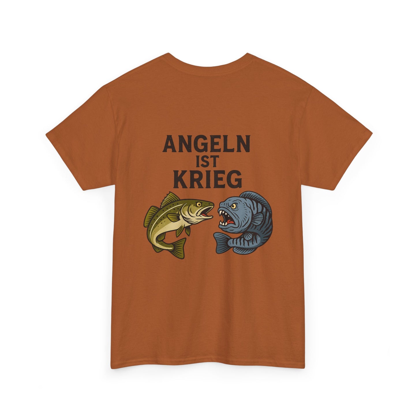Unisex Heavy Cotton T-Shirt – „Angeln ist Krieg“ – Für alle, die es ernst meinen