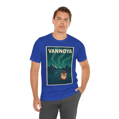 Unisex Jersey T-Shirt – „VANNØYA“ mit Otter & Nordlicht – Natur zum Anziehen