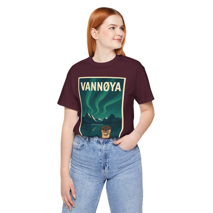 Unisex Jersey T-Shirt – „VANNØYA“ mit Otter & Nordlicht – Natur zum Anziehen