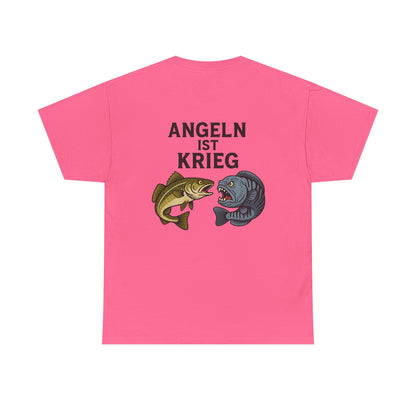 Unisex Heavy Cotton T-Shirt – „Angeln ist Krieg“ – Für alle, die es ernst meinen