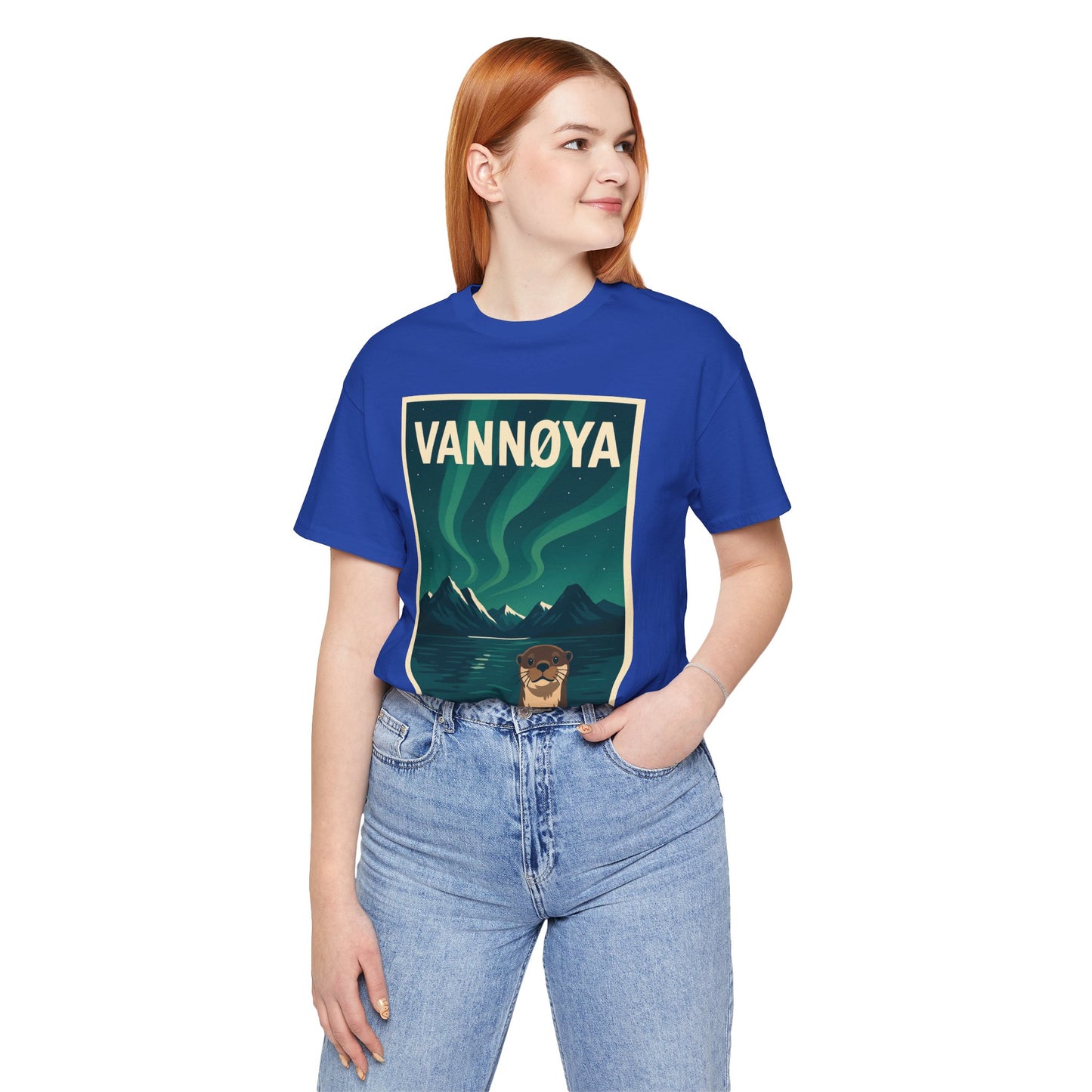 Unisex Jersey T-Shirt – „VANNØYA“ mit Otter & Nordlicht – Natur zum Anziehen